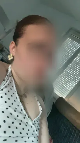 Elli, 19