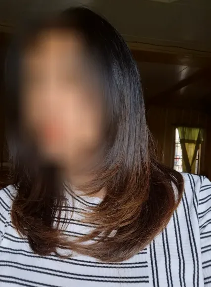 Henna, 29