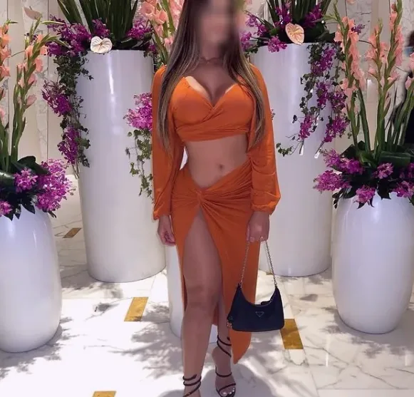 Jenna, 35