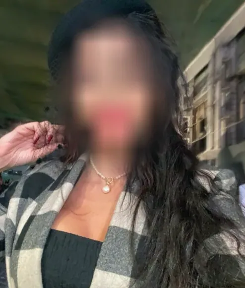Jenni, 40
