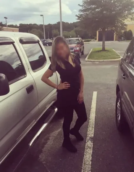 Jessica, 32