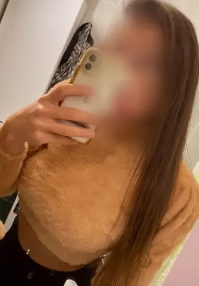 Karoliina, 27