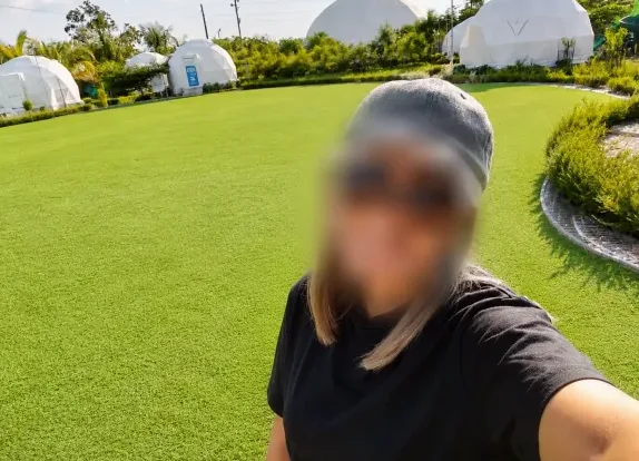 Leena, 35