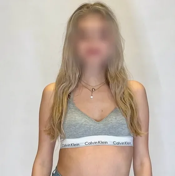 Michelle, 32