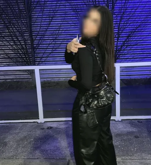 Sanna, 19